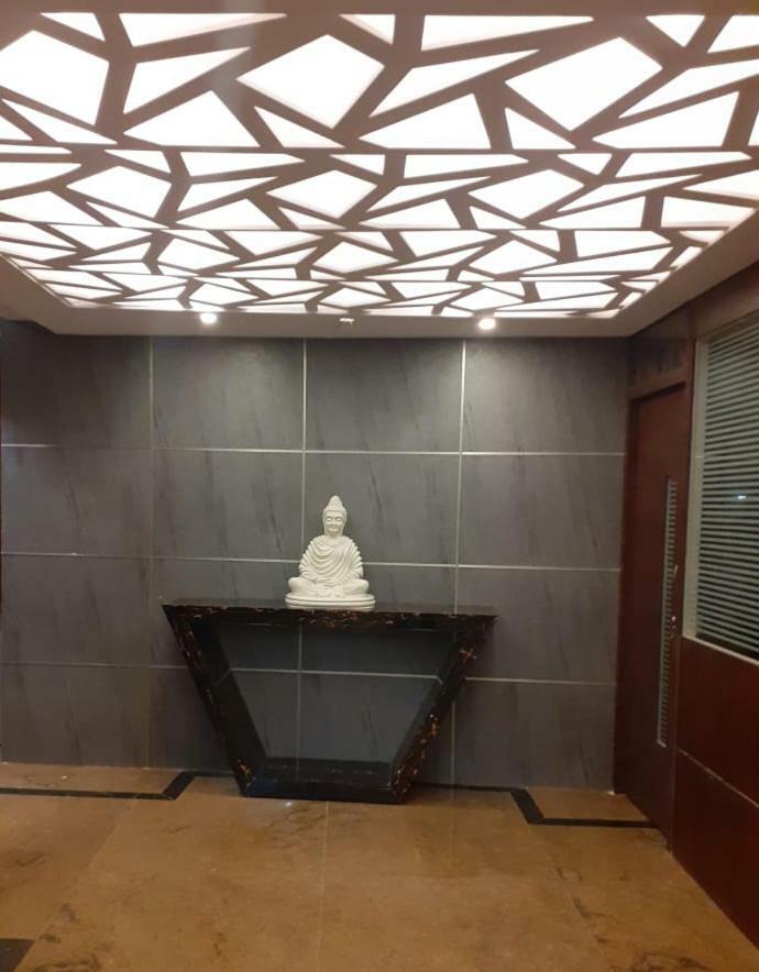 Mount Palazzo Hotel Nandi ภายนอก รูปภาพ