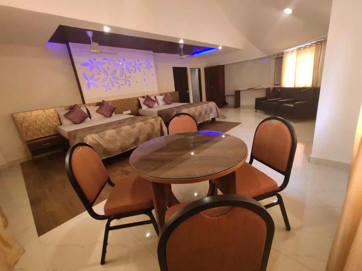 Mount Palazzo Hotel Nandi ภายนอก รูปภาพ