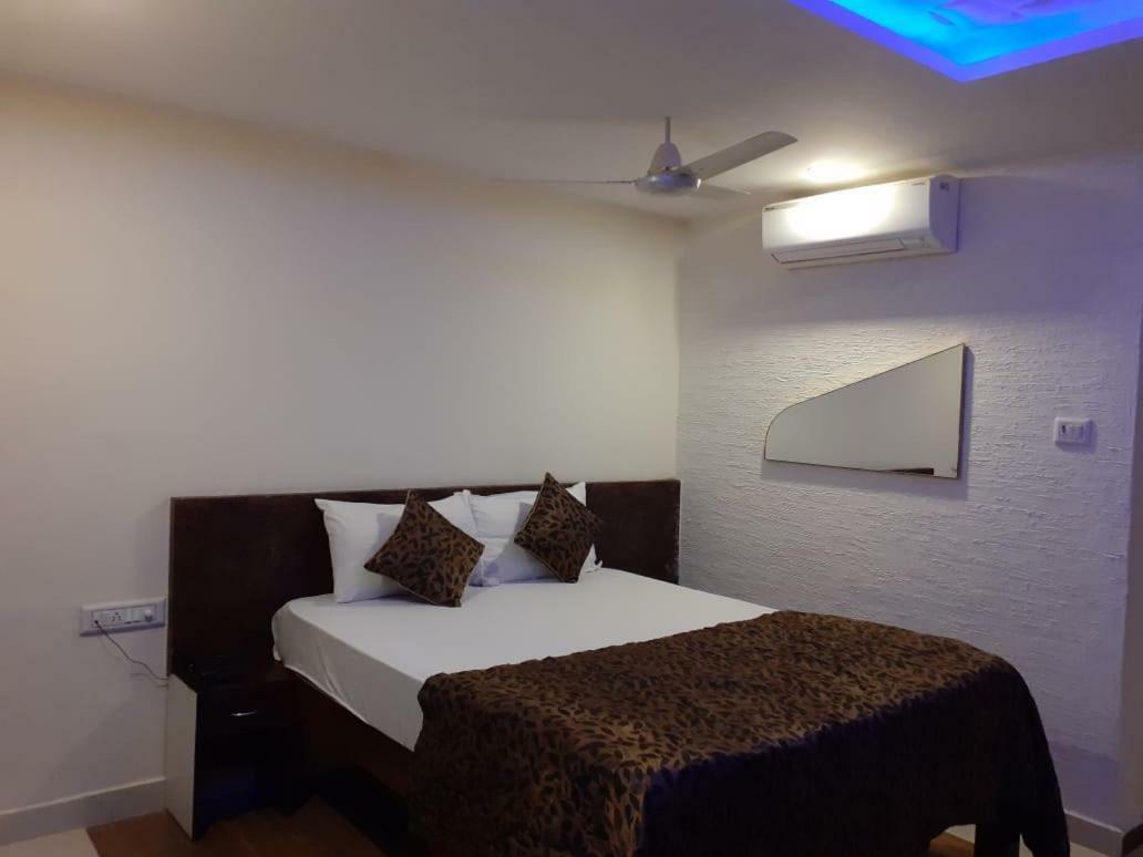 Mount Palazzo Hotel Nandi ภายนอก รูปภาพ